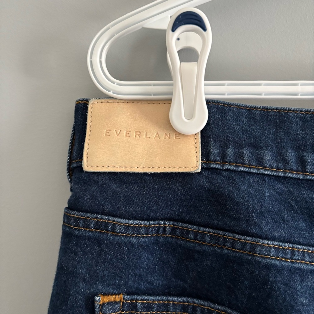 Everlane Women's Straight Leg Jeans - Dark Blue - Picture 3 of 8